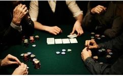 为什么打线上德州扑克的中产阶级越来越多